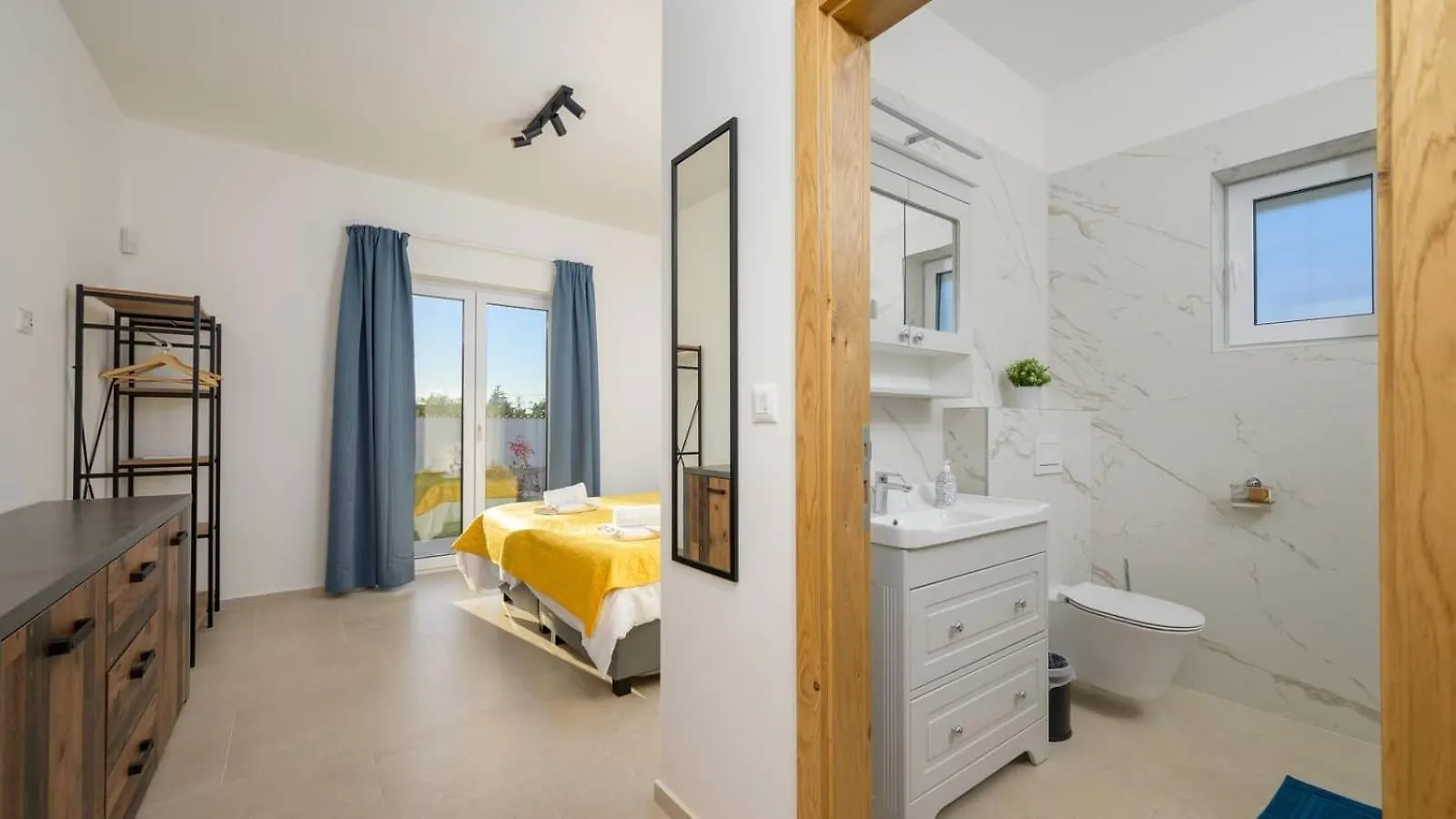 Taste Of The Sea Apartment Novigrad  Croatia